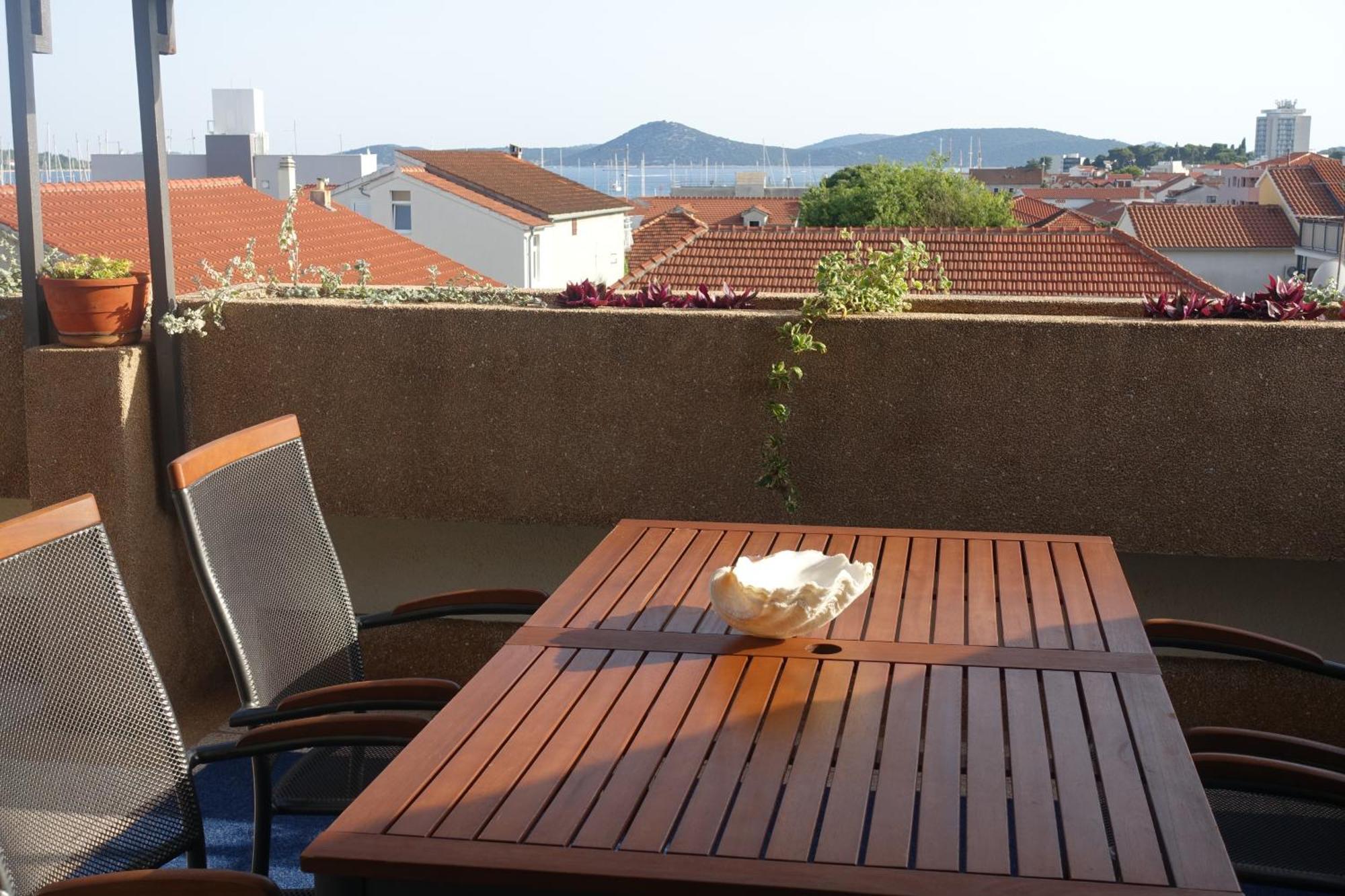 Apartment Tonka Vodice Exteriör bild