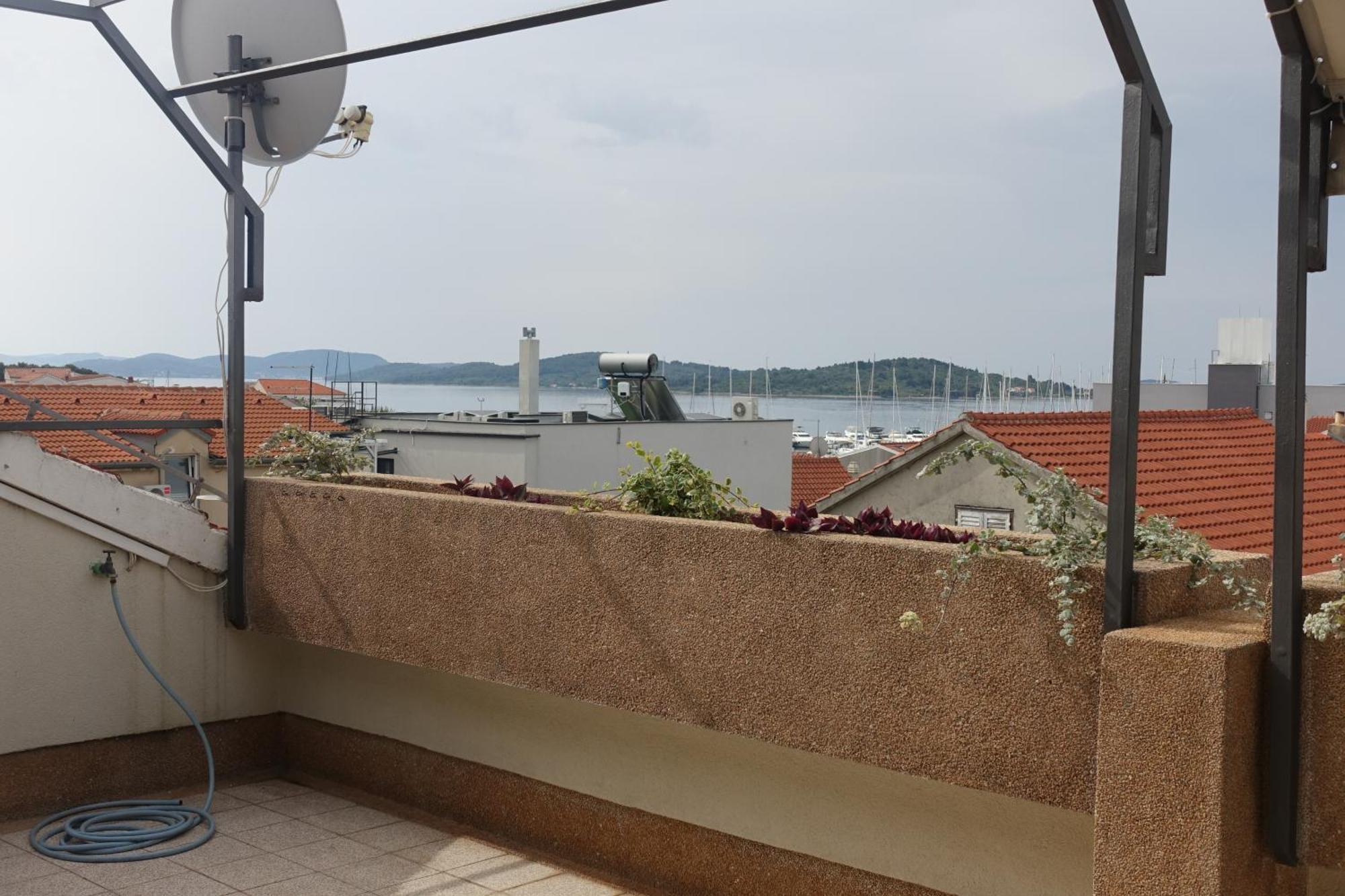 Apartment Tonka Vodice Exteriör bild
