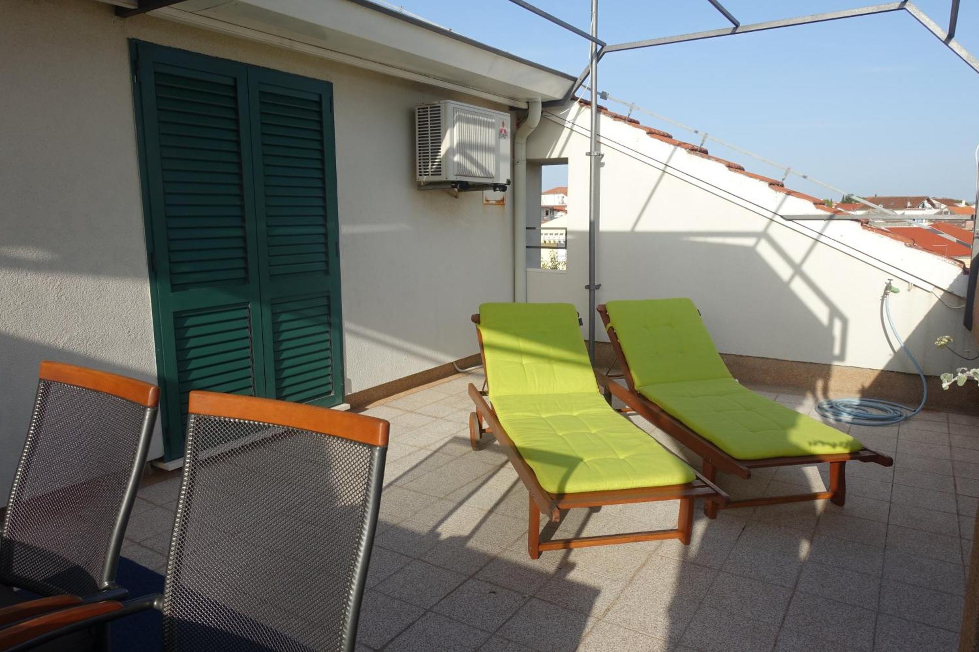 Apartment Tonka Vodice Exteriör bild