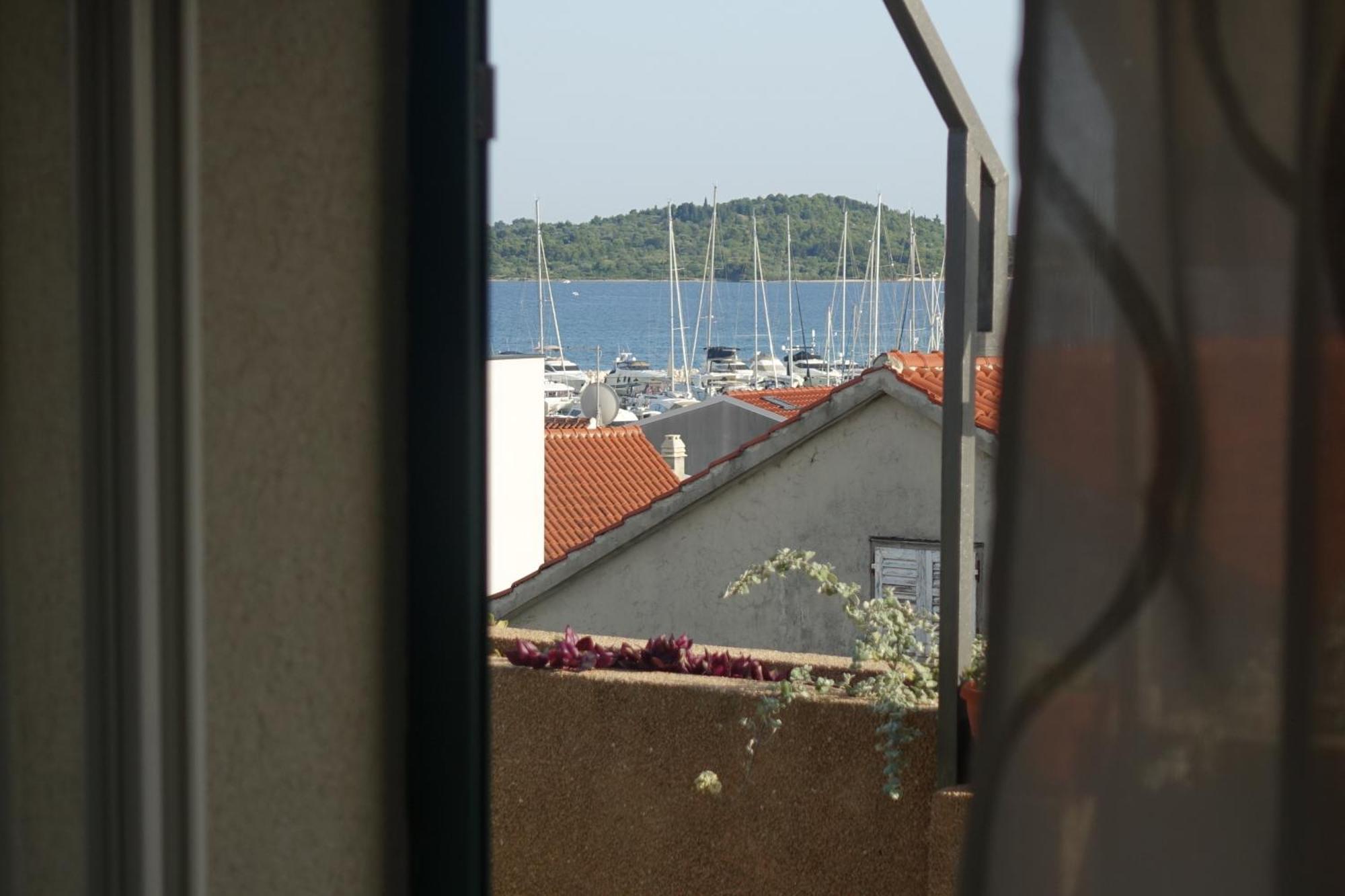 Apartment Tonka Vodice Exteriör bild
