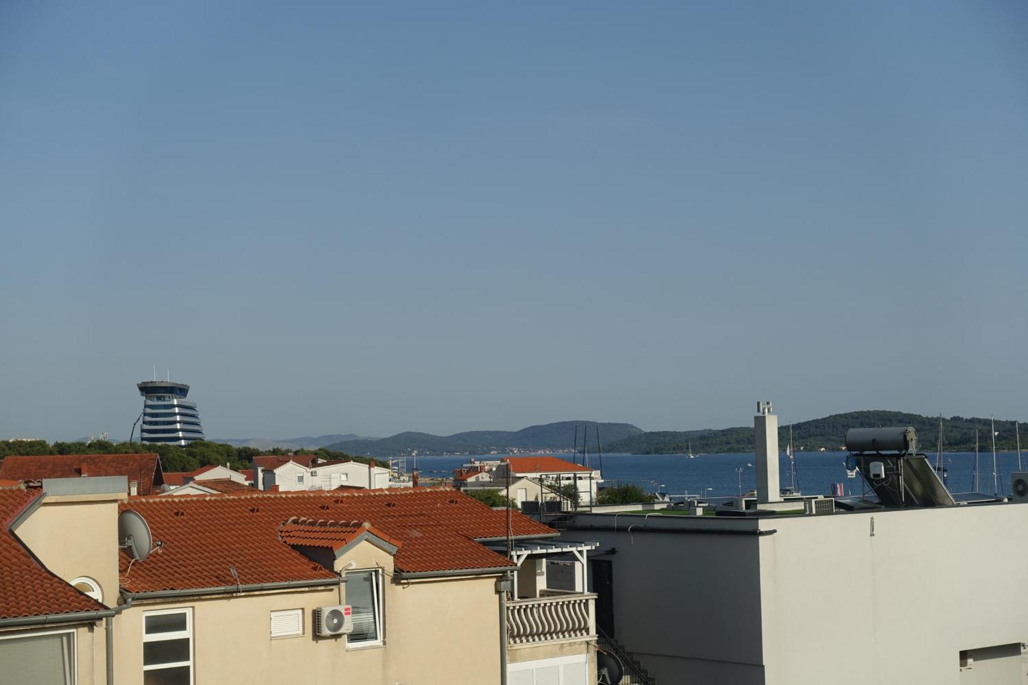 Apartment Tonka Vodice Exteriör bild